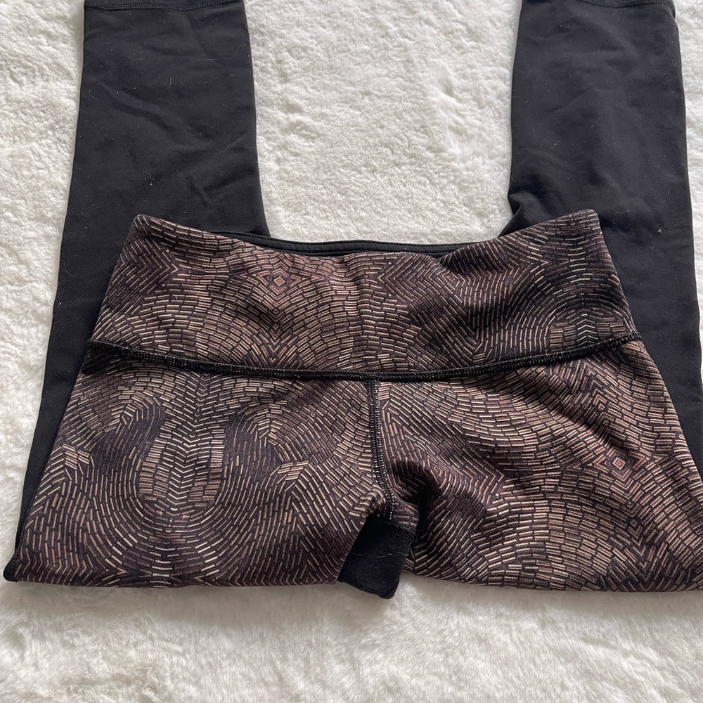 Lululemon Printed Crop Leggings - Picture 5 of 6